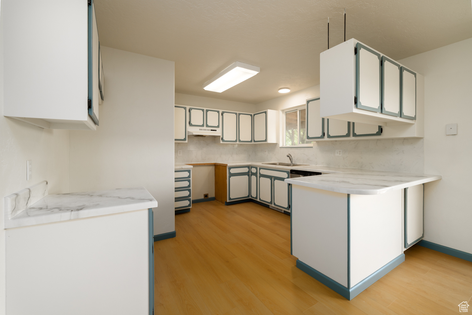 EMERALD HILLS - Residential