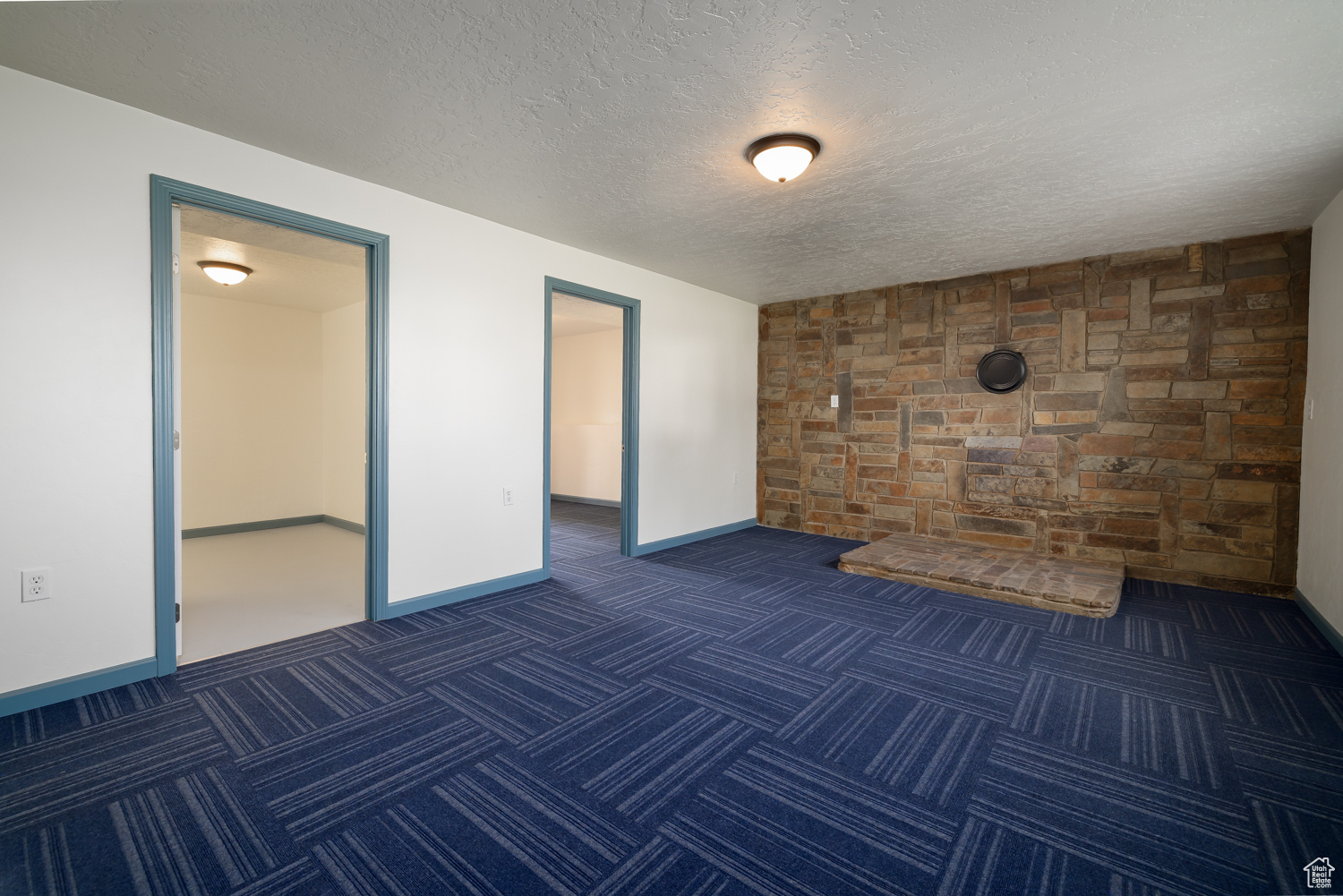 EMERALD HILLS - Residential