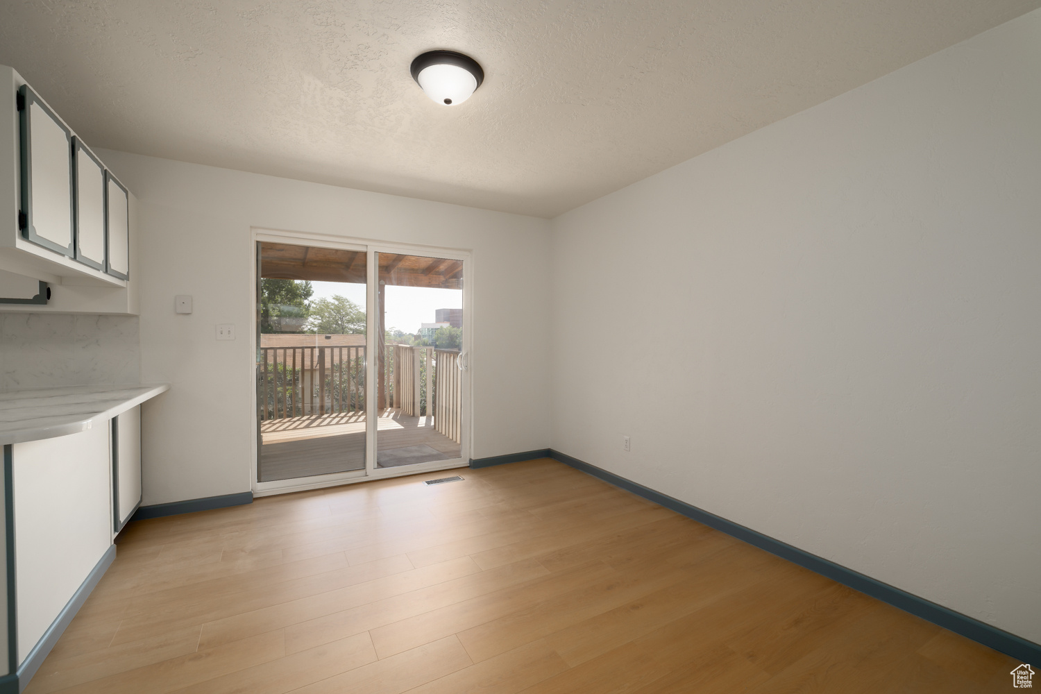 EMERALD HILLS - Residential