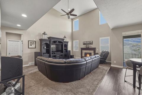 Tiny photo for 2087 E AUTUMN FIELDS LN, Draper, UT 84020 (MLS # 2152212)