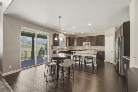 Tiny photo for 2087 E AUTUMN FIELDS LN, Draper, UT 84020 (MLS # 2152212)