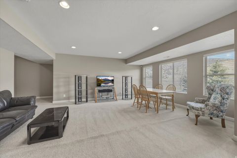 Tiny photo for 2087 E AUTUMN FIELDS LN, Draper, UT 84020 (MLS # 2152212)