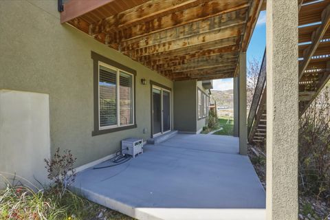 Tiny photo for 2087 E AUTUMN FIELDS LN, Draper, UT 84020 (MLS # 2152212)