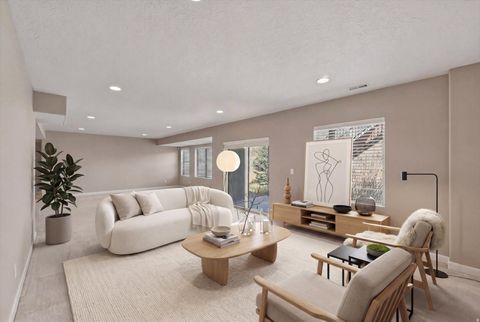 Tiny photo for 2087 E AUTUMN FIELDS LN, Draper, UT 84020 (MLS # 2152212)