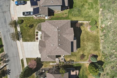 Tiny photo for 2087 E AUTUMN FIELDS LN, Draper, UT 84020 (MLS # 2152212)