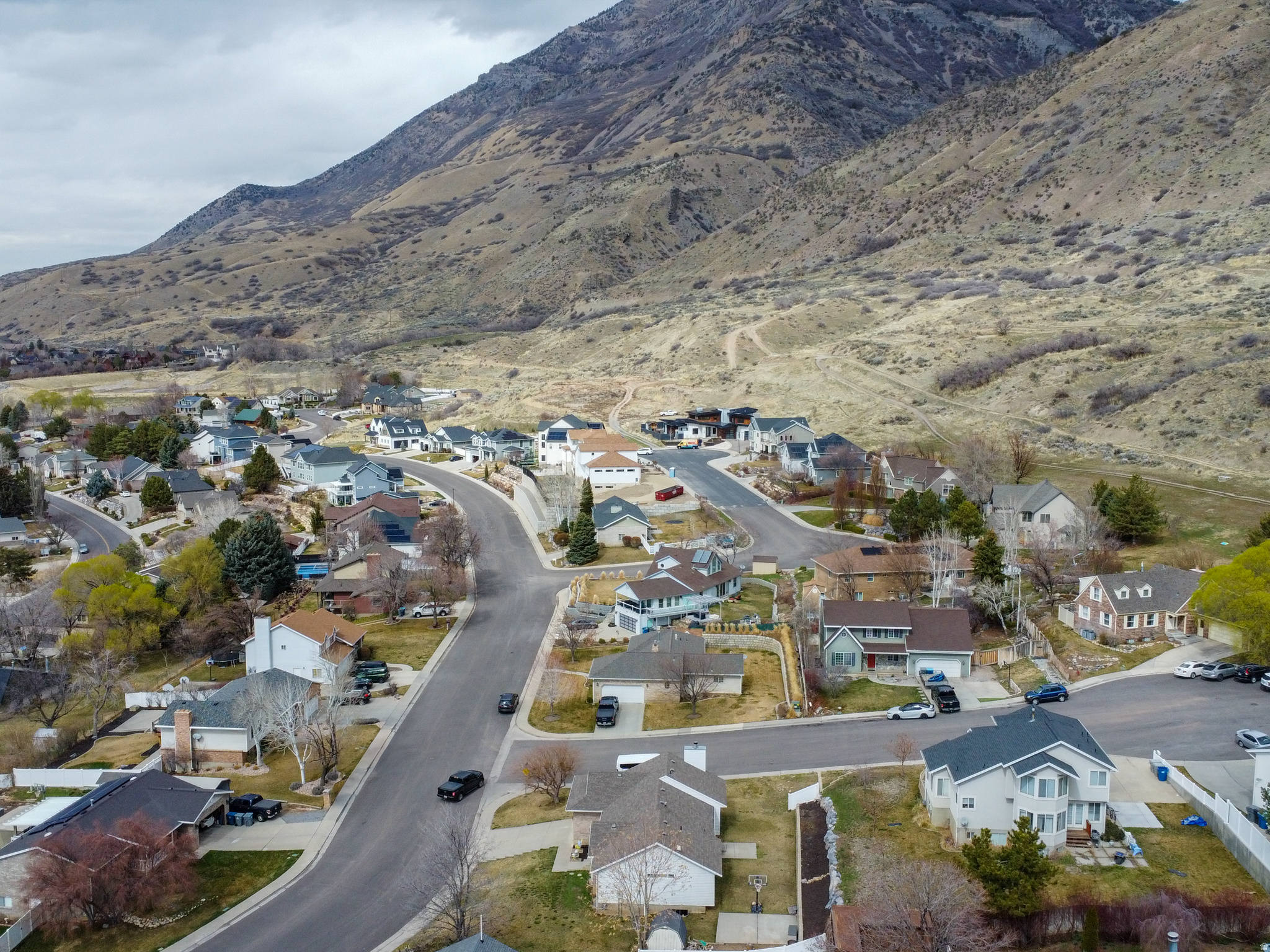 TERRACE HILLS - Residential