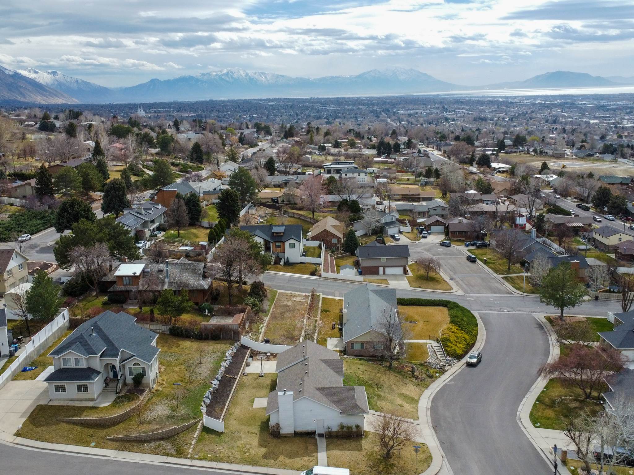 TERRACE HILLS - Residential
