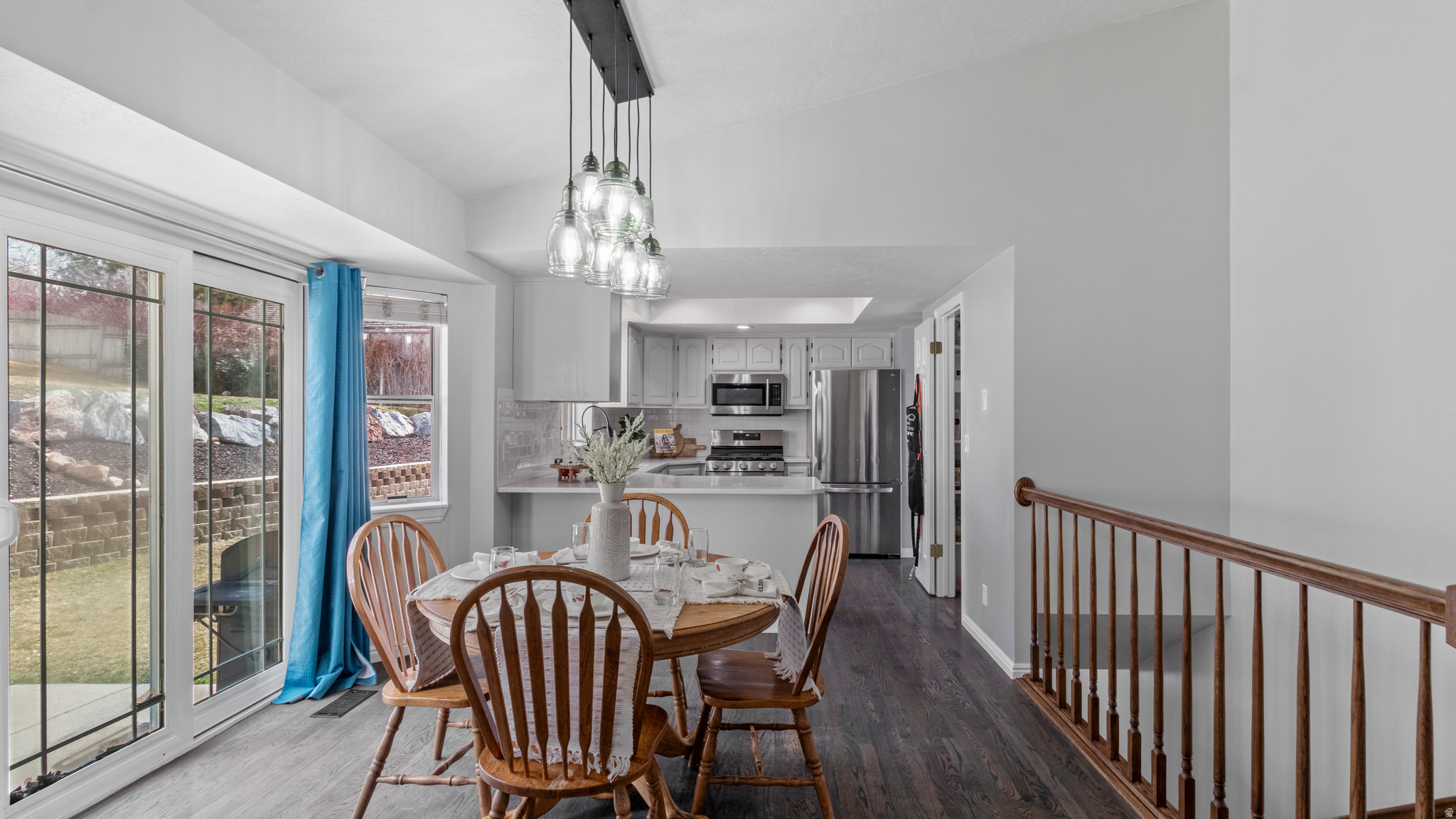 TERRACE HILLS - Residential