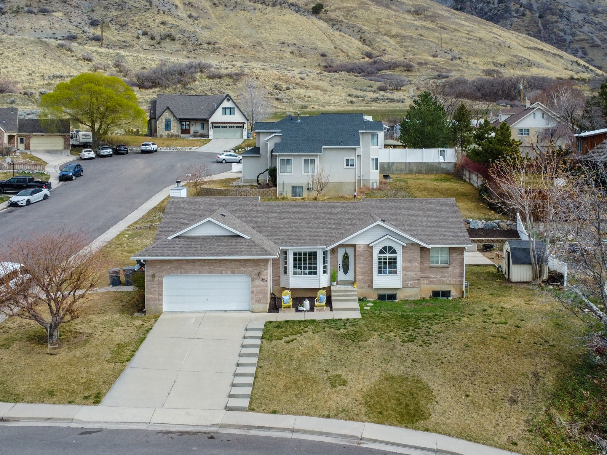 TERRACE HILLS - Residential