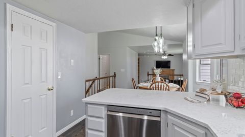 Tiny photo for 320 N 1350 E, Pleasant Grove, UT 84062 (MLS # 2141551)
