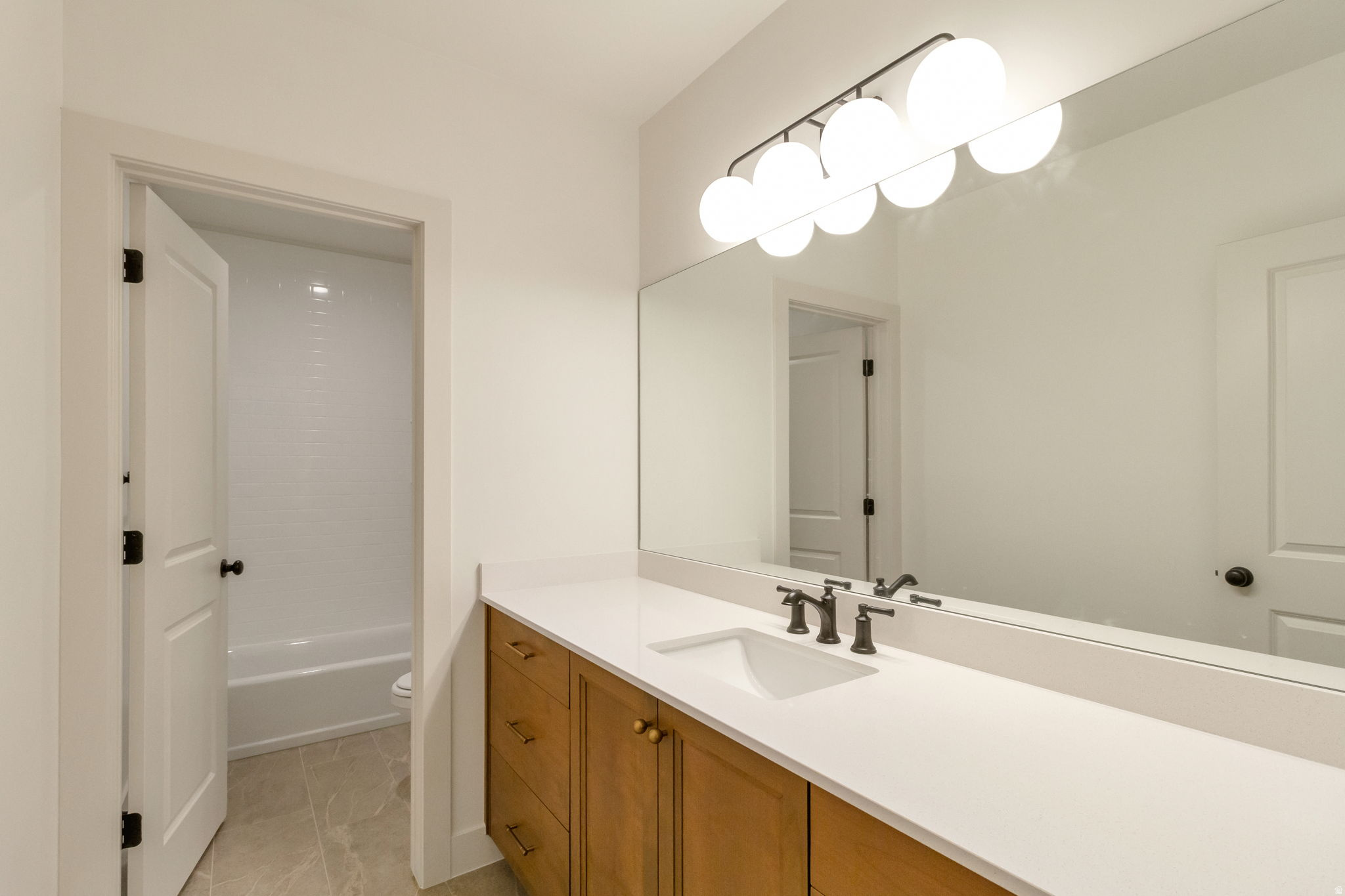 SUMMERHILL LANE - Residential