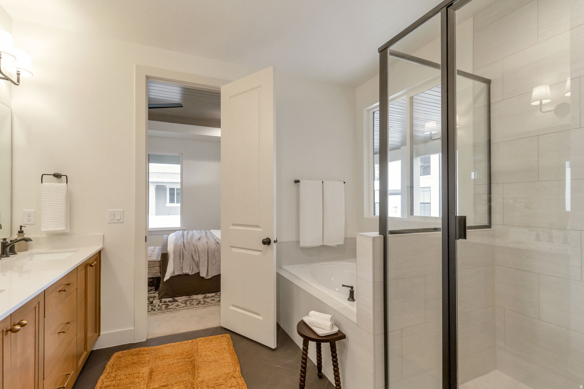 SUMMERHILL LANE - Residential