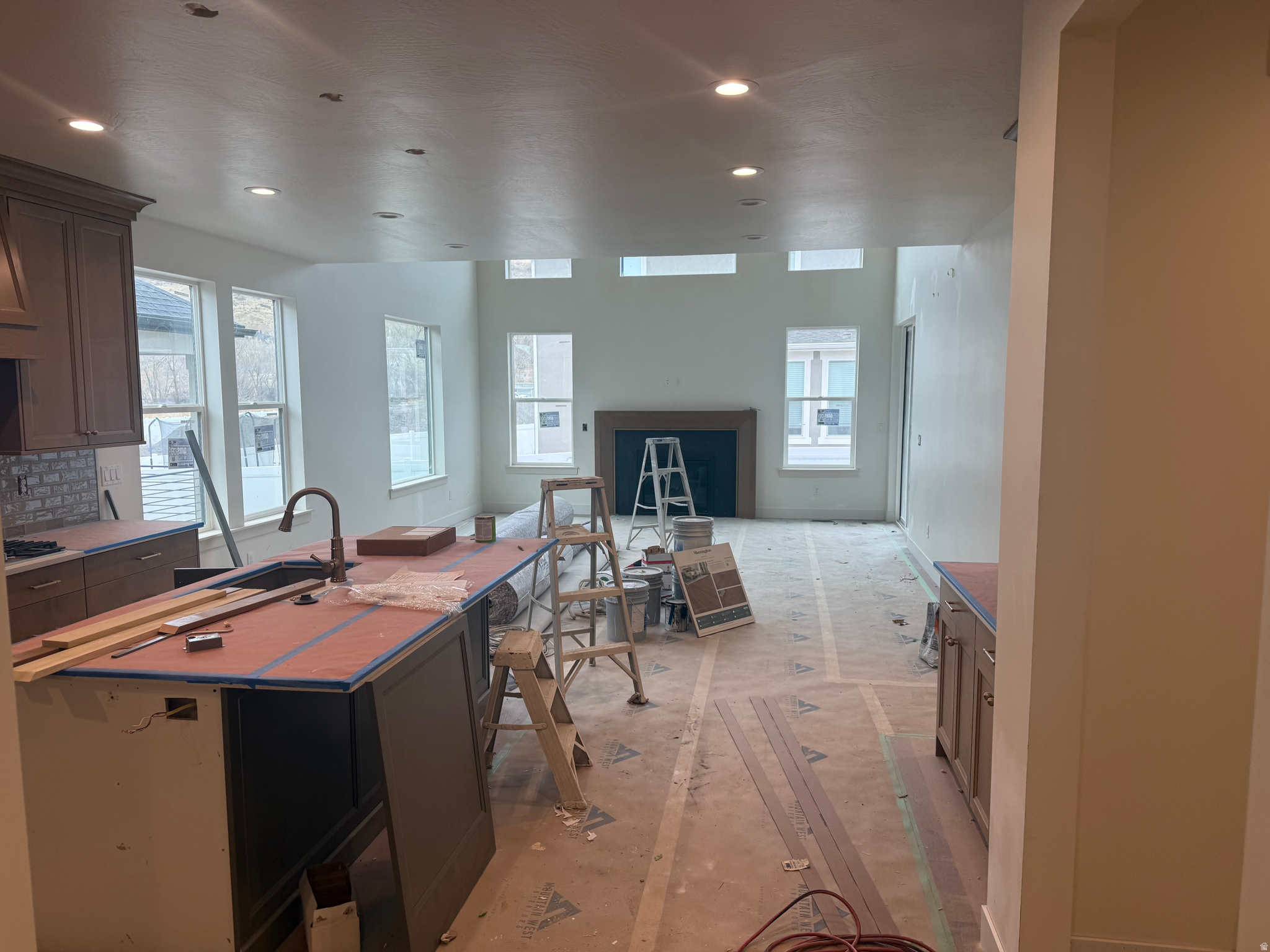 SUMMERHILL LANE - Residential