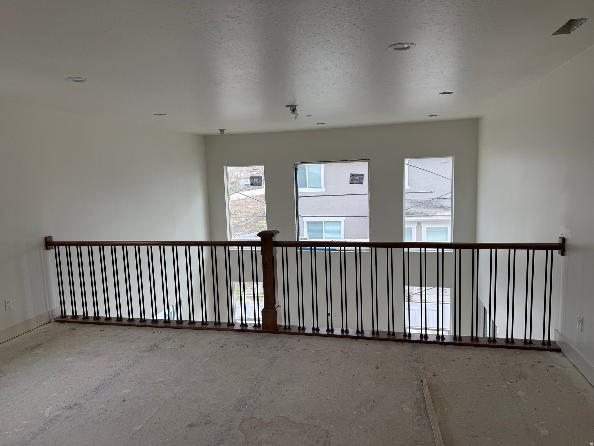 SUMMERHILL LANE - Residential