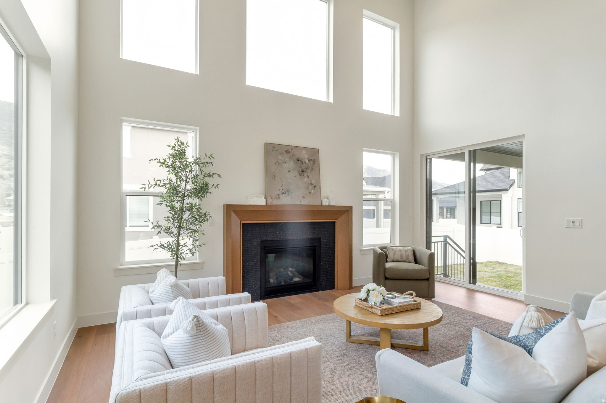 SUMMERHILL LANE - Residential