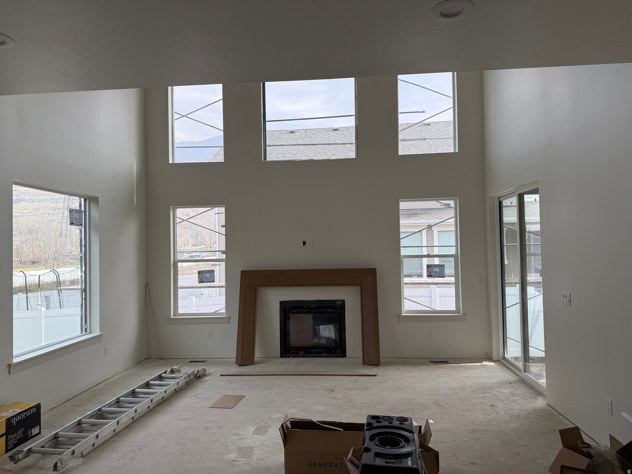 SUMMERHILL LANE - Residential