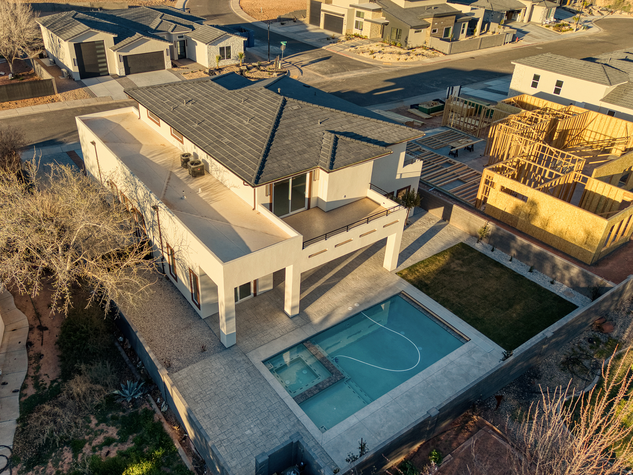 FALON RIDGE - Residential