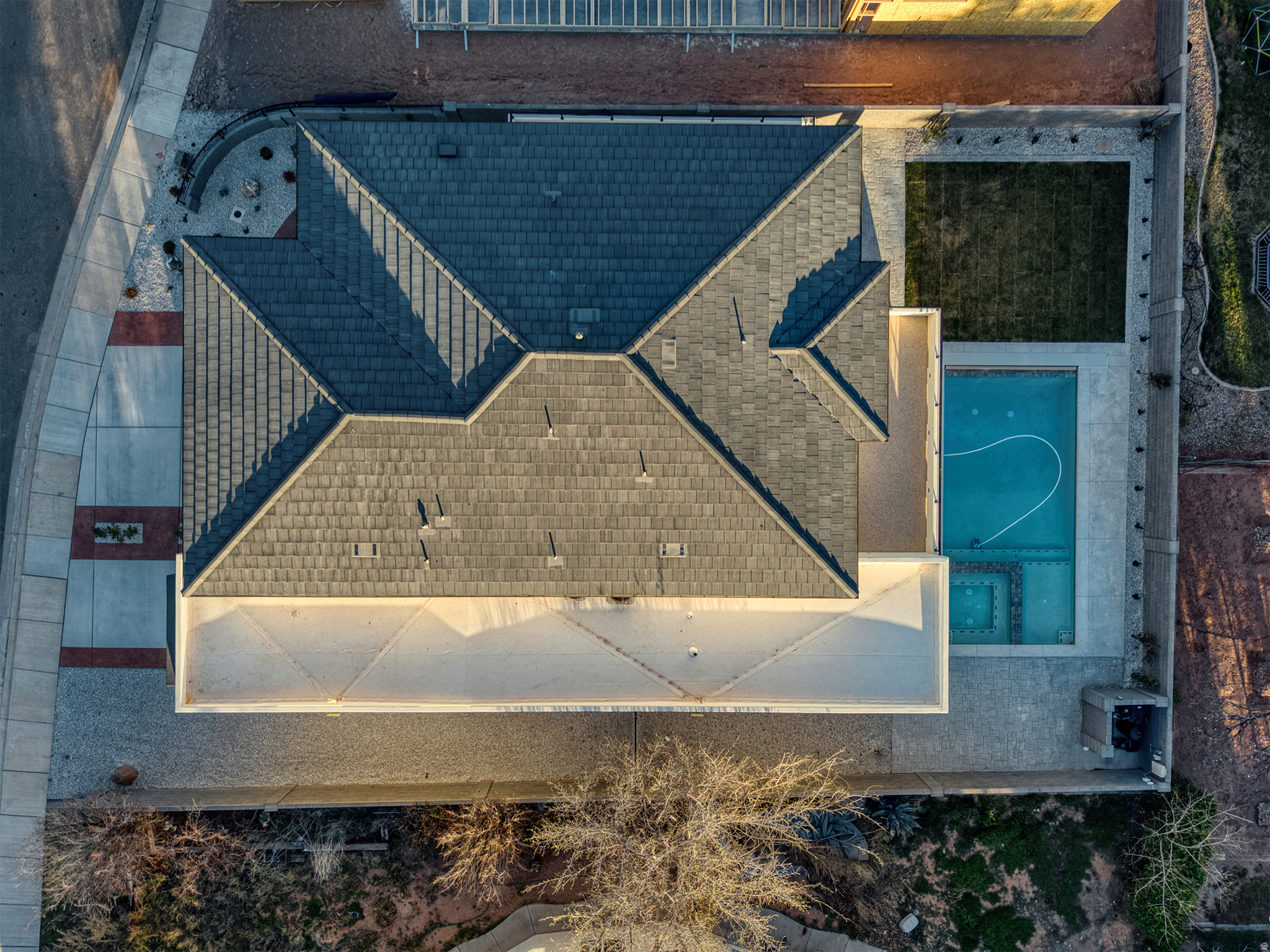 FALON RIDGE - Residential