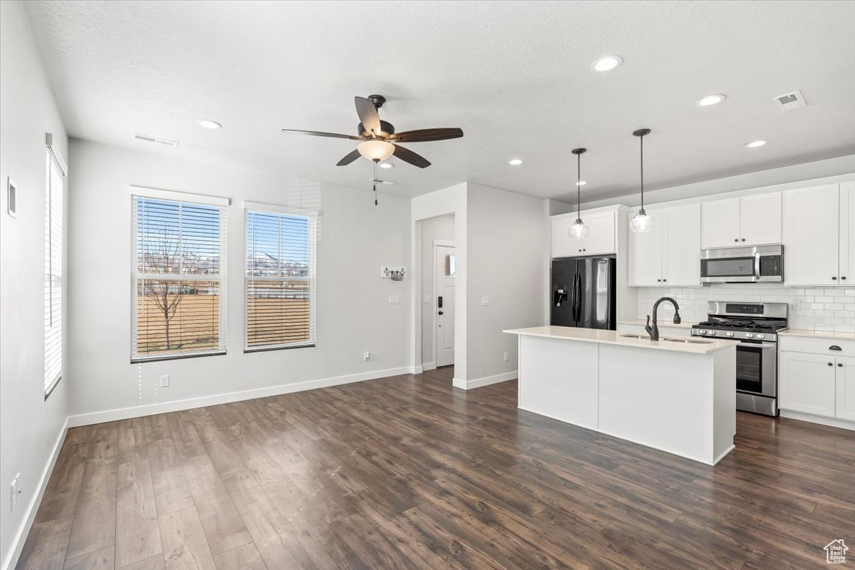 5927 W Lake Ave, South Jordan, Utah image 7