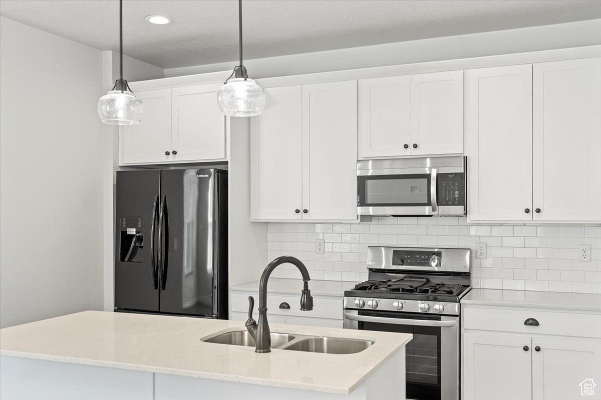 5927 W Lake Ave, South Jordan, Utah image 10