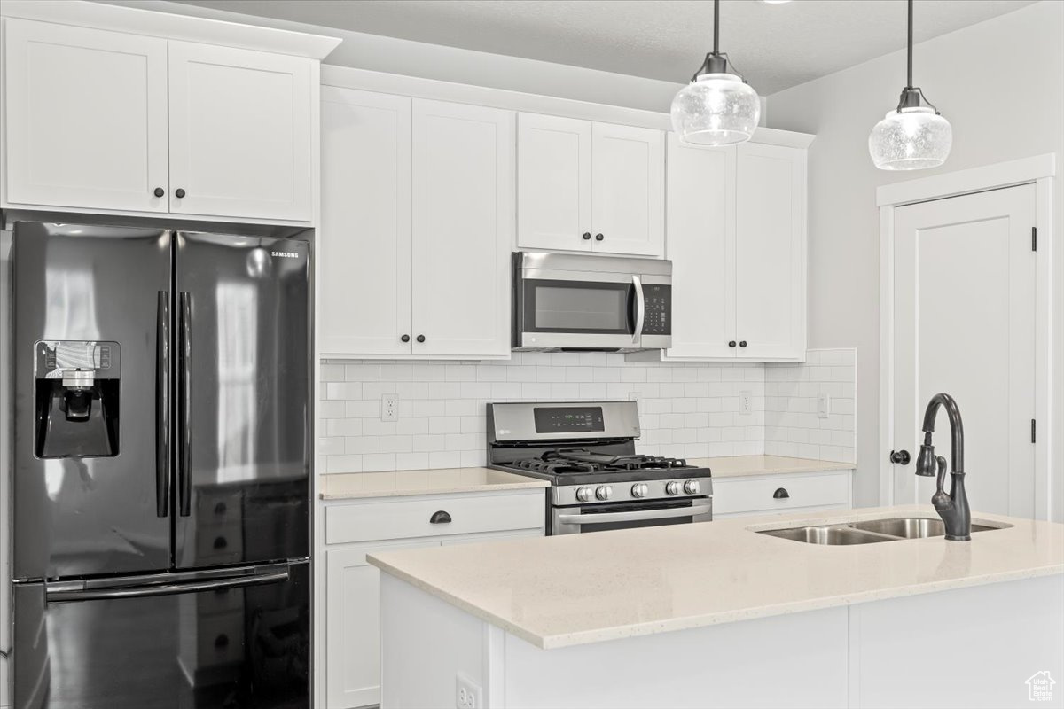 5927 W Lake Ave, South Jordan, Utah image 8