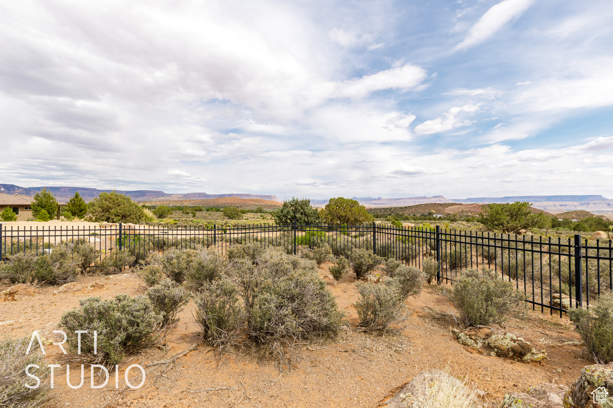 RICHARD PARRY MINOR LOT - Residential