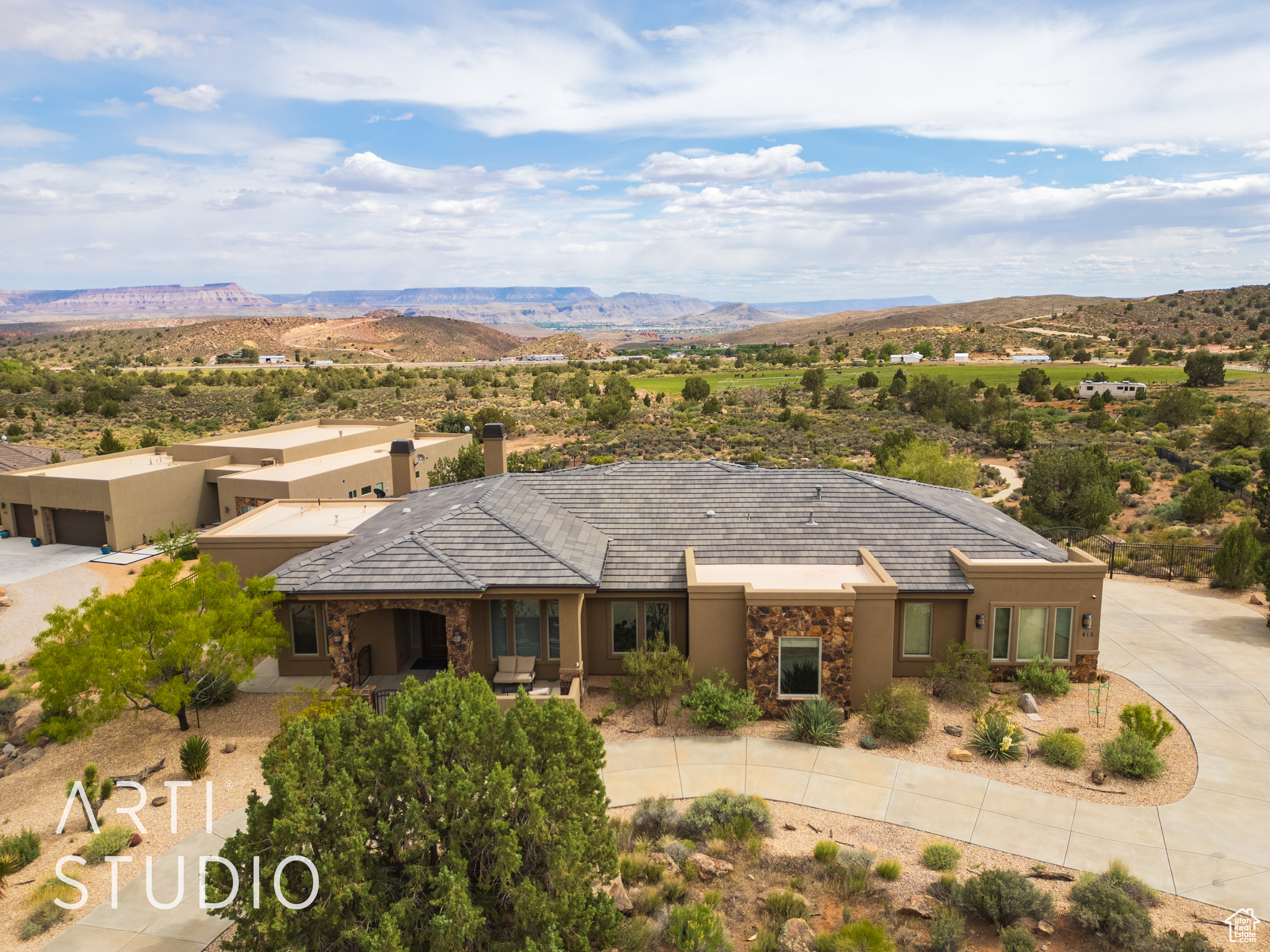 RICHARD PARRY MINOR LOT - Residential