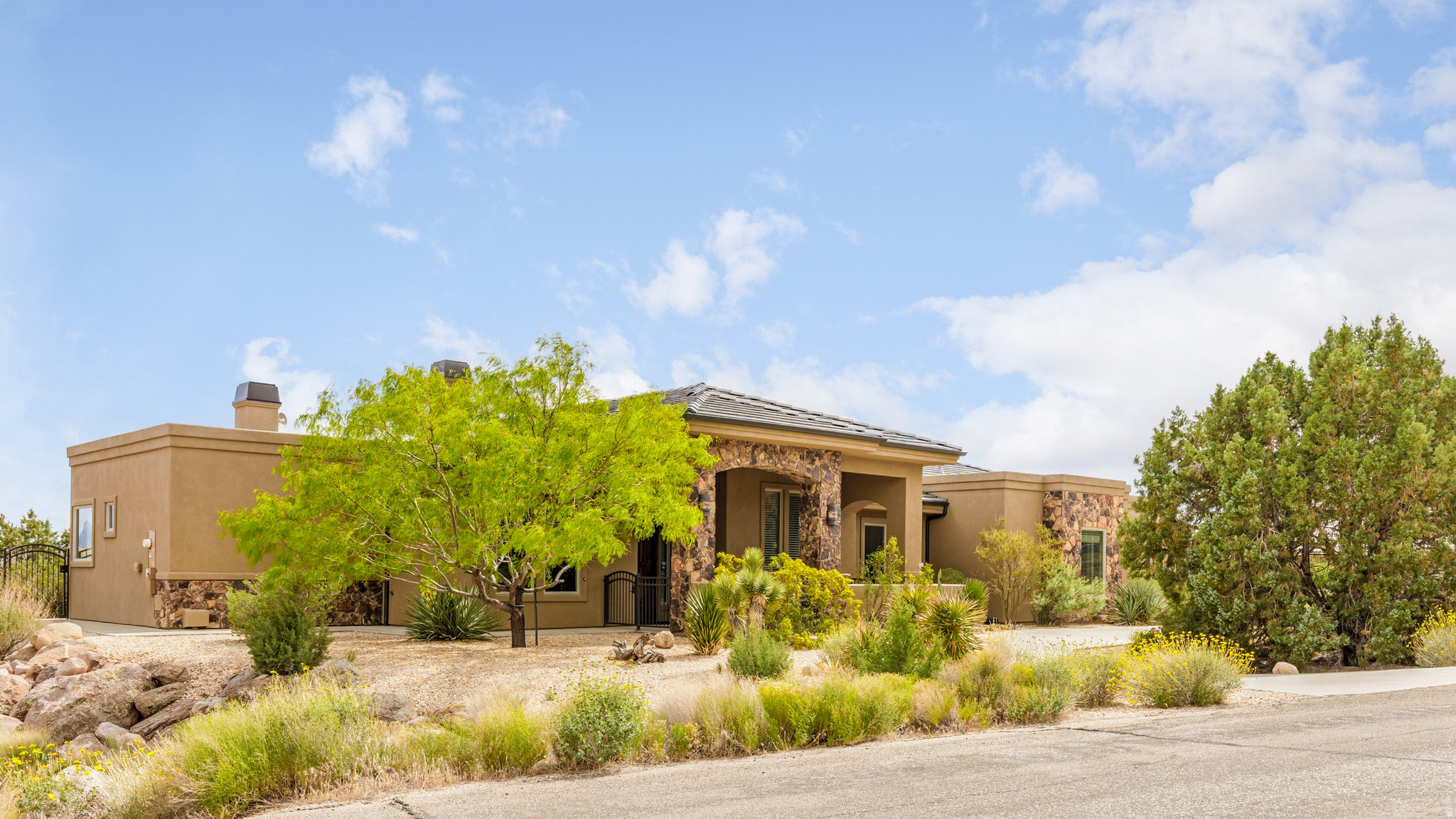 RICHARD PARRY MINOR LOT - Residential