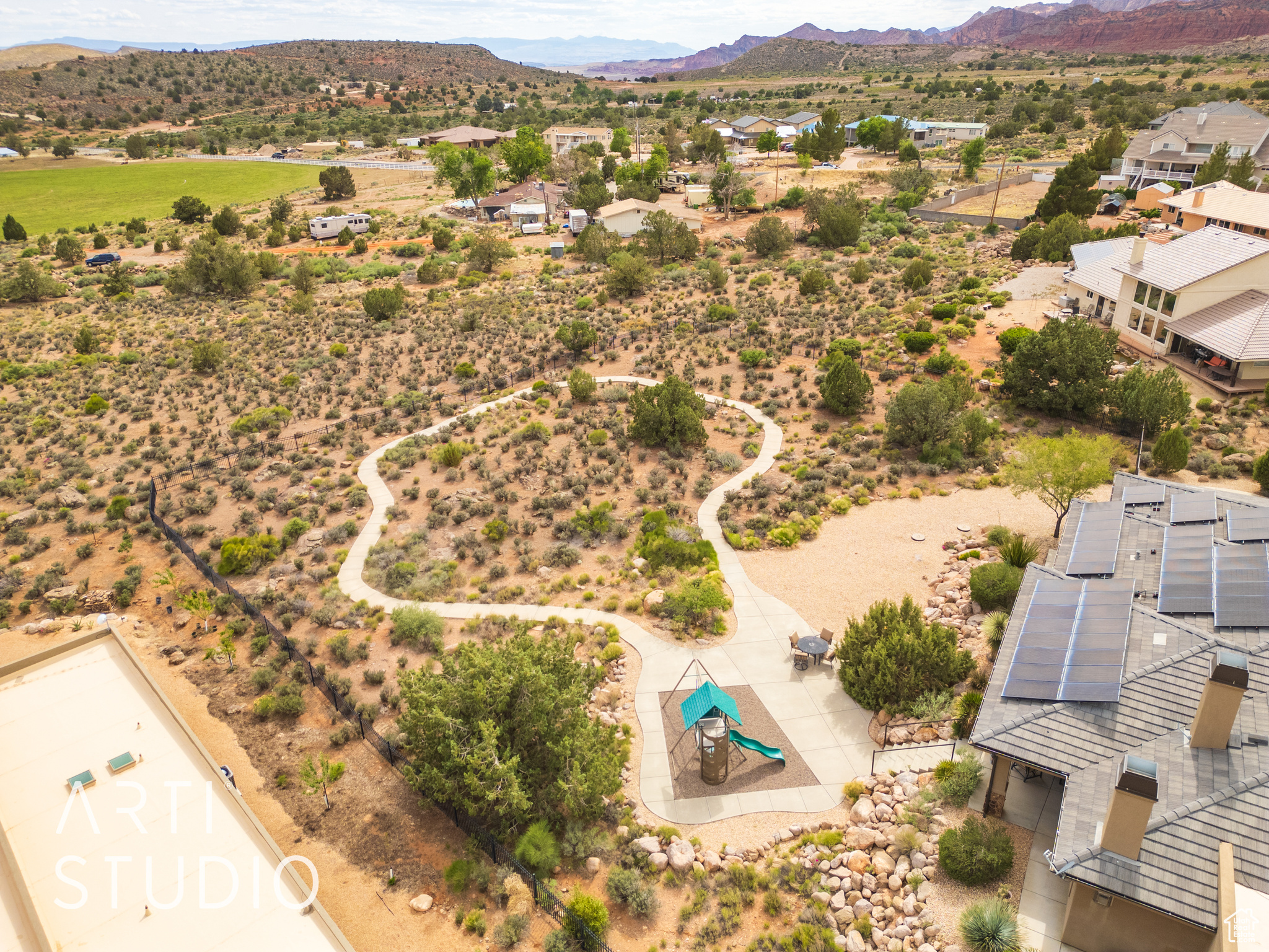 RICHARD PARRY MINOR LOT - Residential