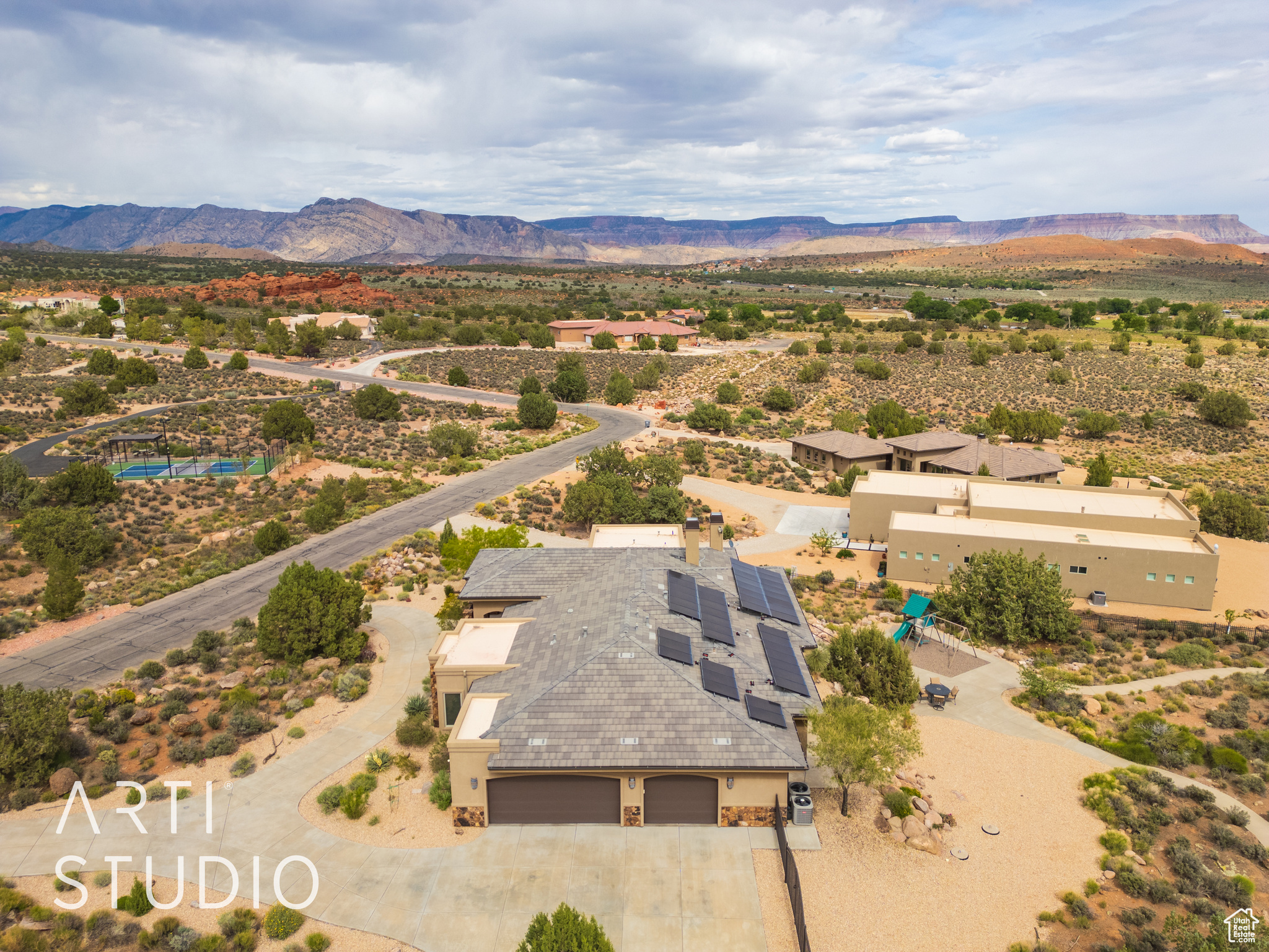 RICHARD PARRY MINOR LOT - Residential