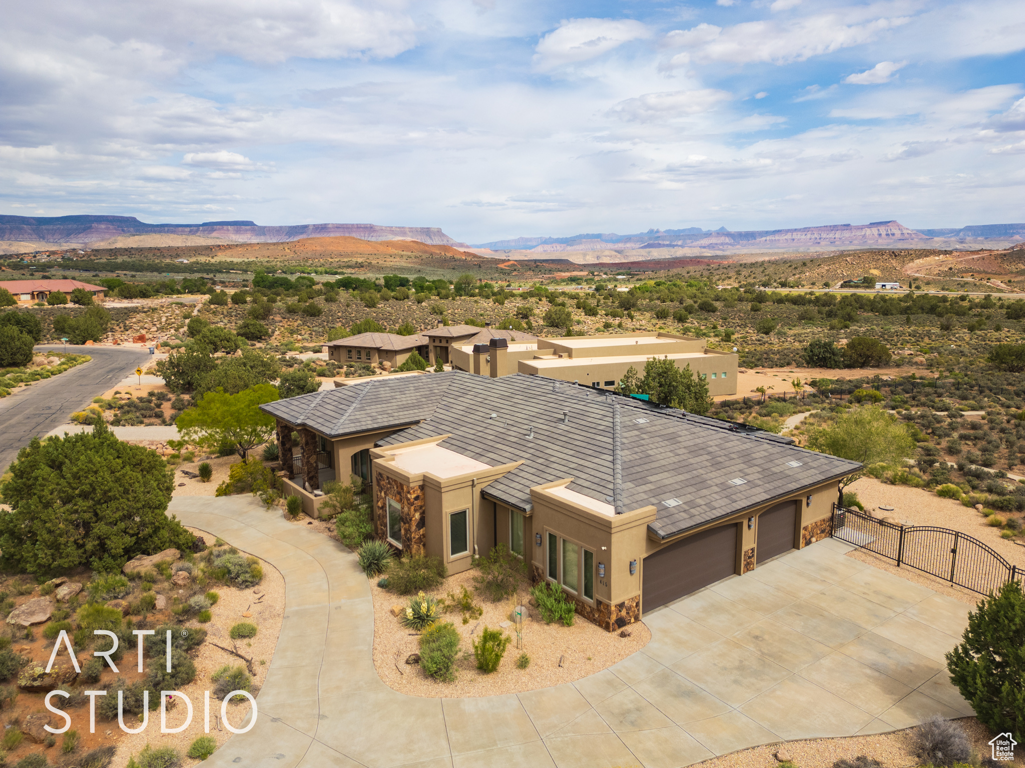 RICHARD PARRY MINOR LOT - Residential