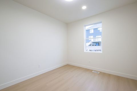 Tiny photo for 1356 E 320 S, Payson, UT 84651 (MLS # 2129135)