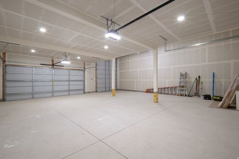 Tiny photo for 1356 E 320 S, Payson, UT 84651 (MLS # 2129135)