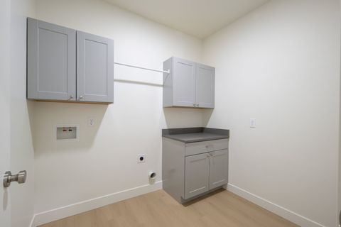 Tiny photo for 1356 E 320 S, Payson, UT 84651 (MLS # 2129135)