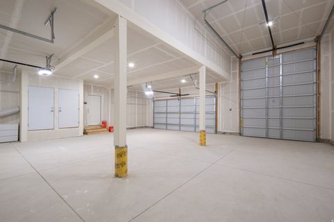 Tiny photo for 1356 E 320 S, Payson, UT 84651 (MLS # 2129135)