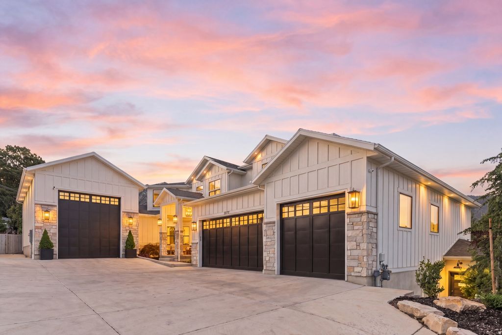 Photo of 9577 S HIDDEN PINE LN, Sandy, UT 84092 (MLS # 2160286)