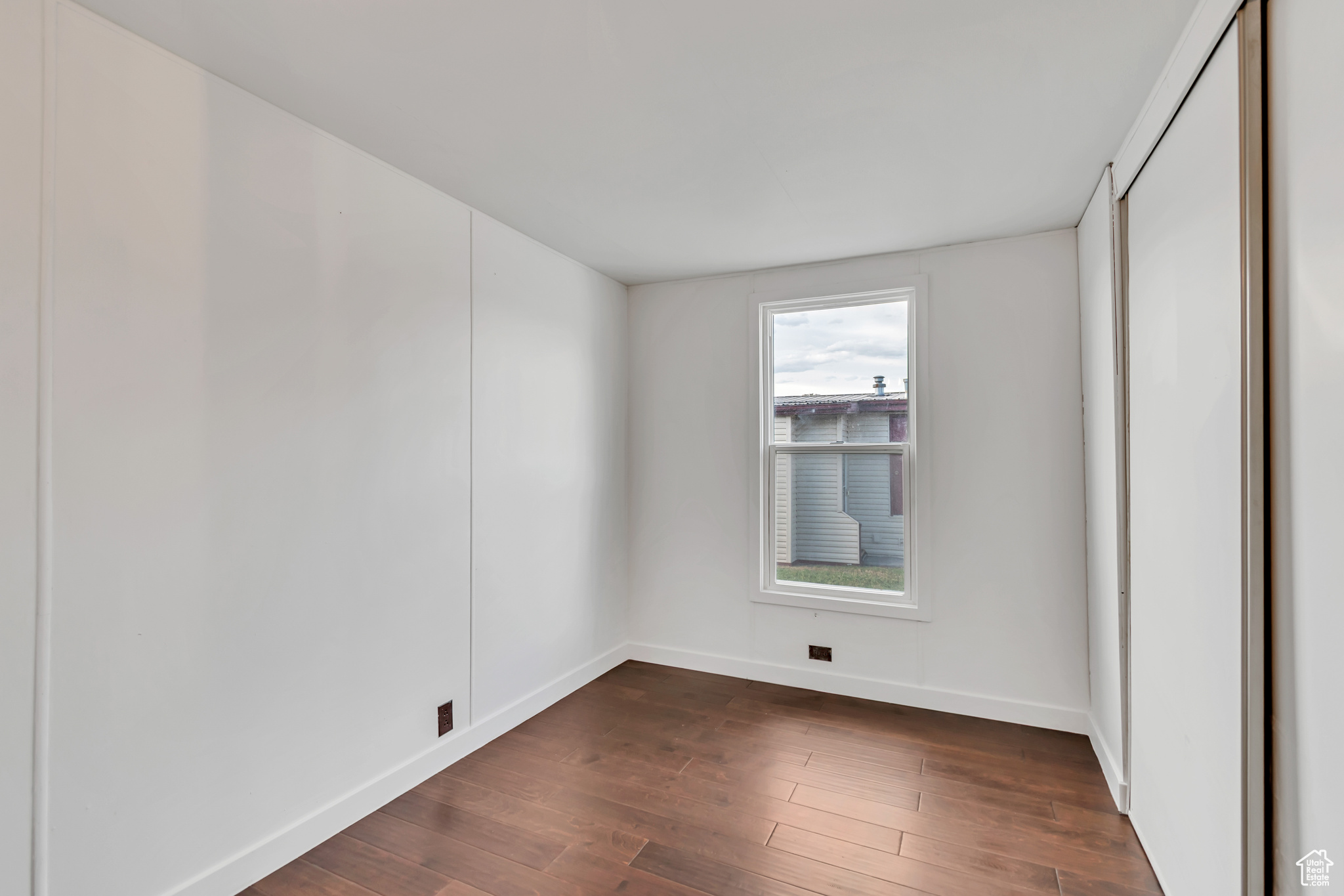 WINDSOR ESTATES - Residential