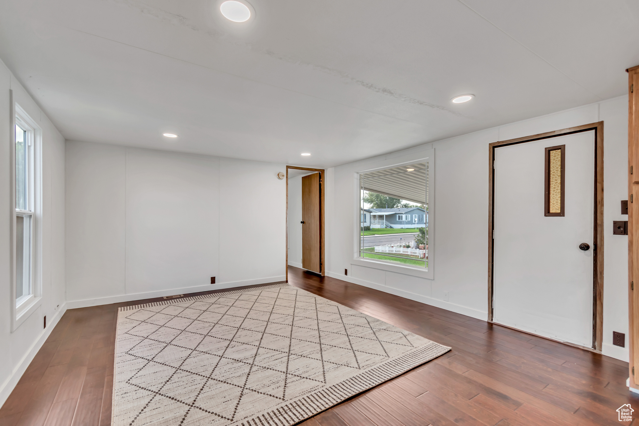 WINDSOR ESTATES - Residential