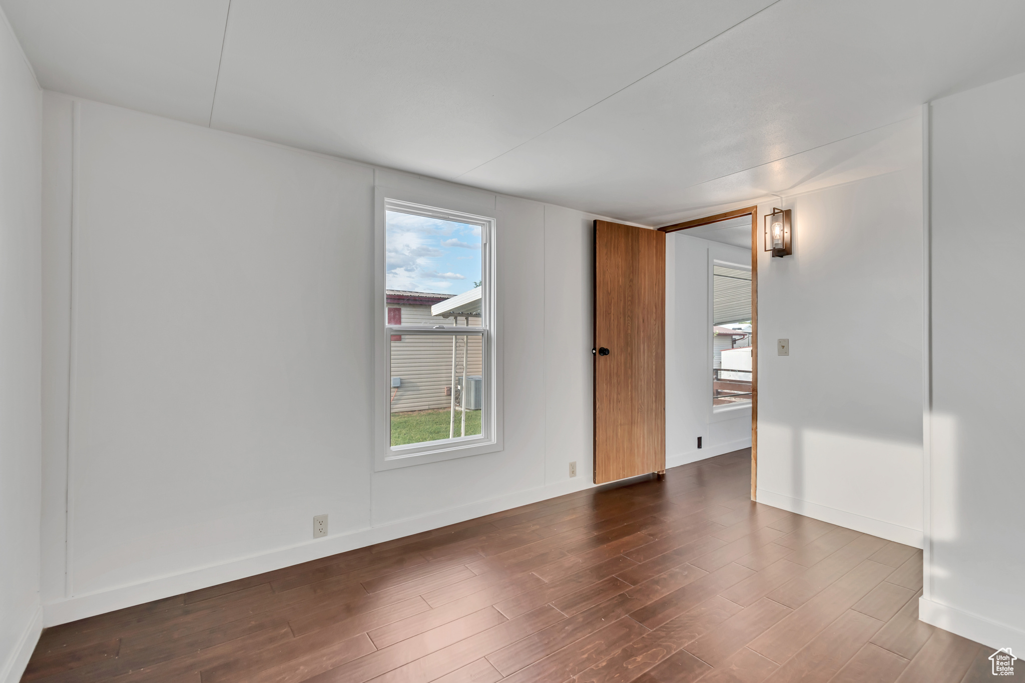 WINDSOR ESTATES - Residential