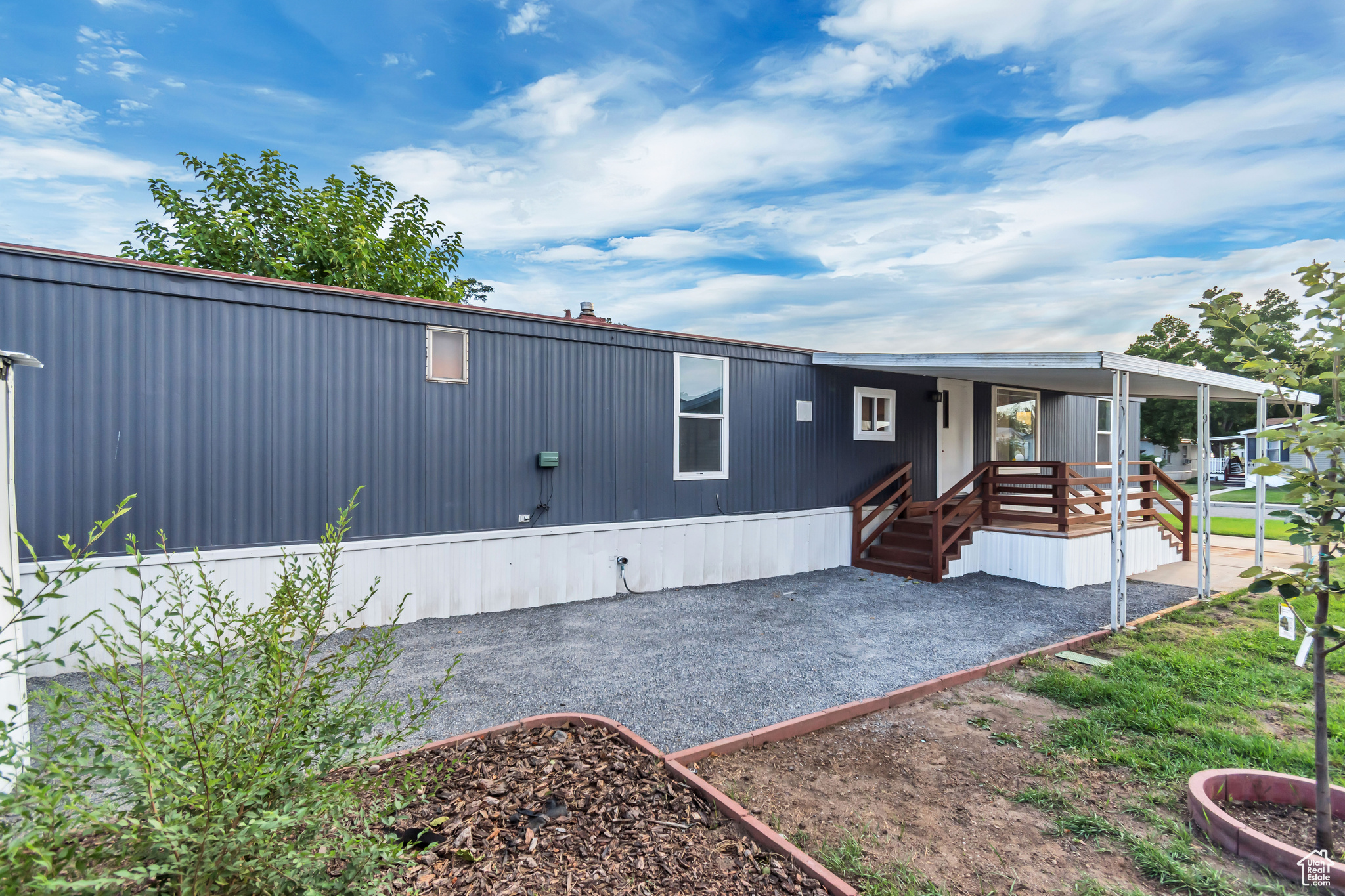 WINDSOR ESTATES - Residential