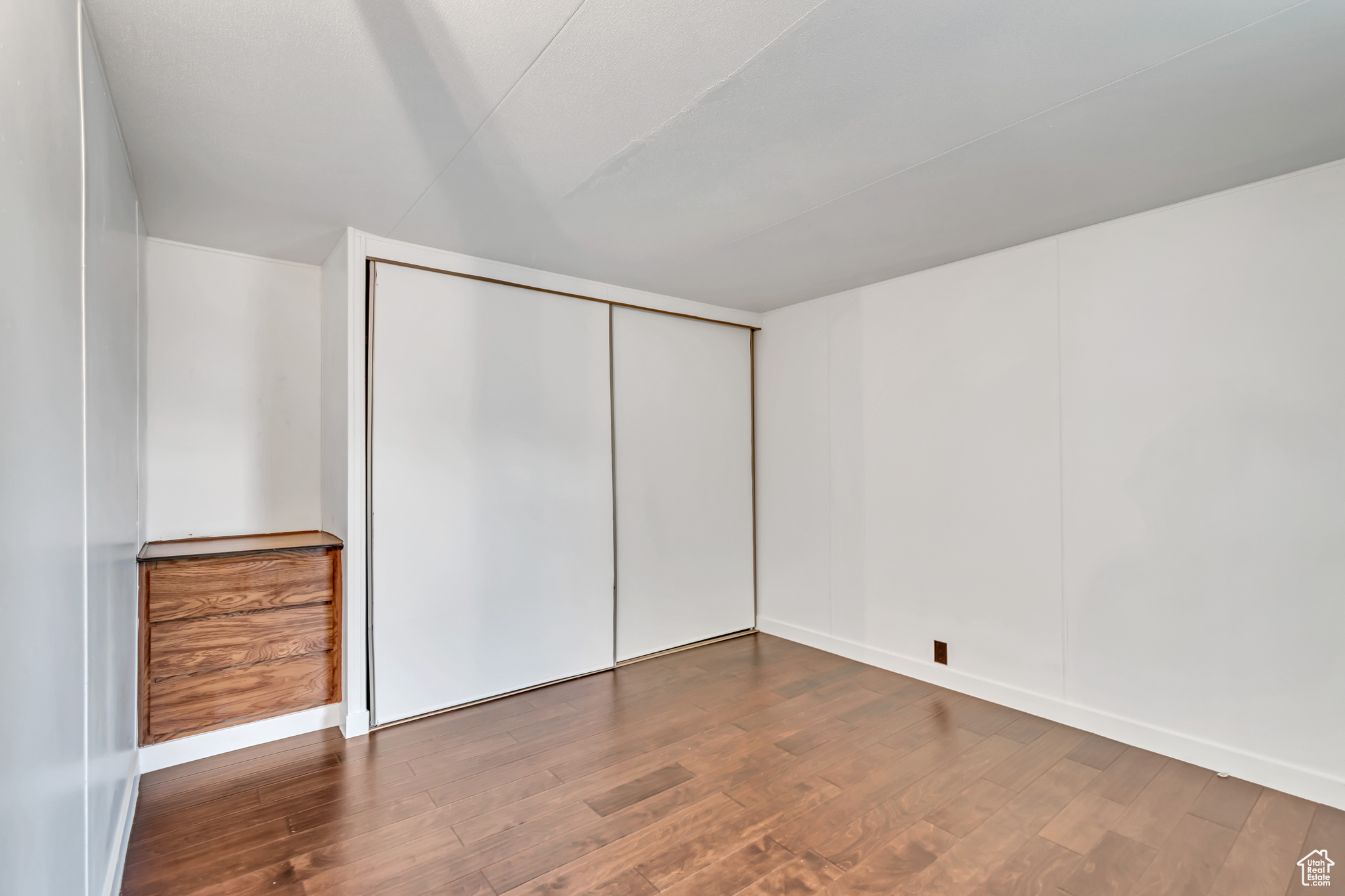 WINDSOR ESTATES - Residential