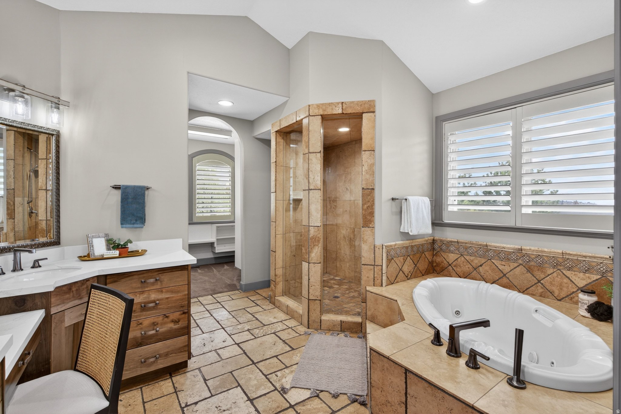 HEALEY HEIGHTS - Residential