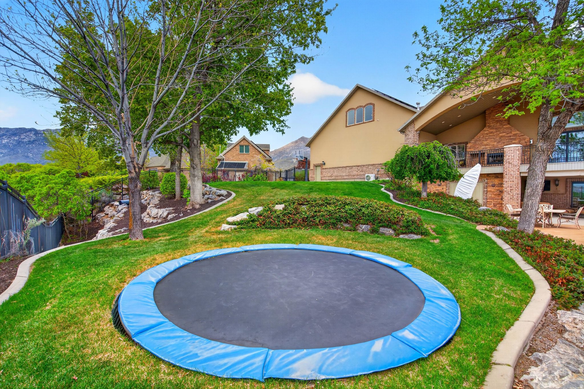 HEALEY HEIGHTS - Residential