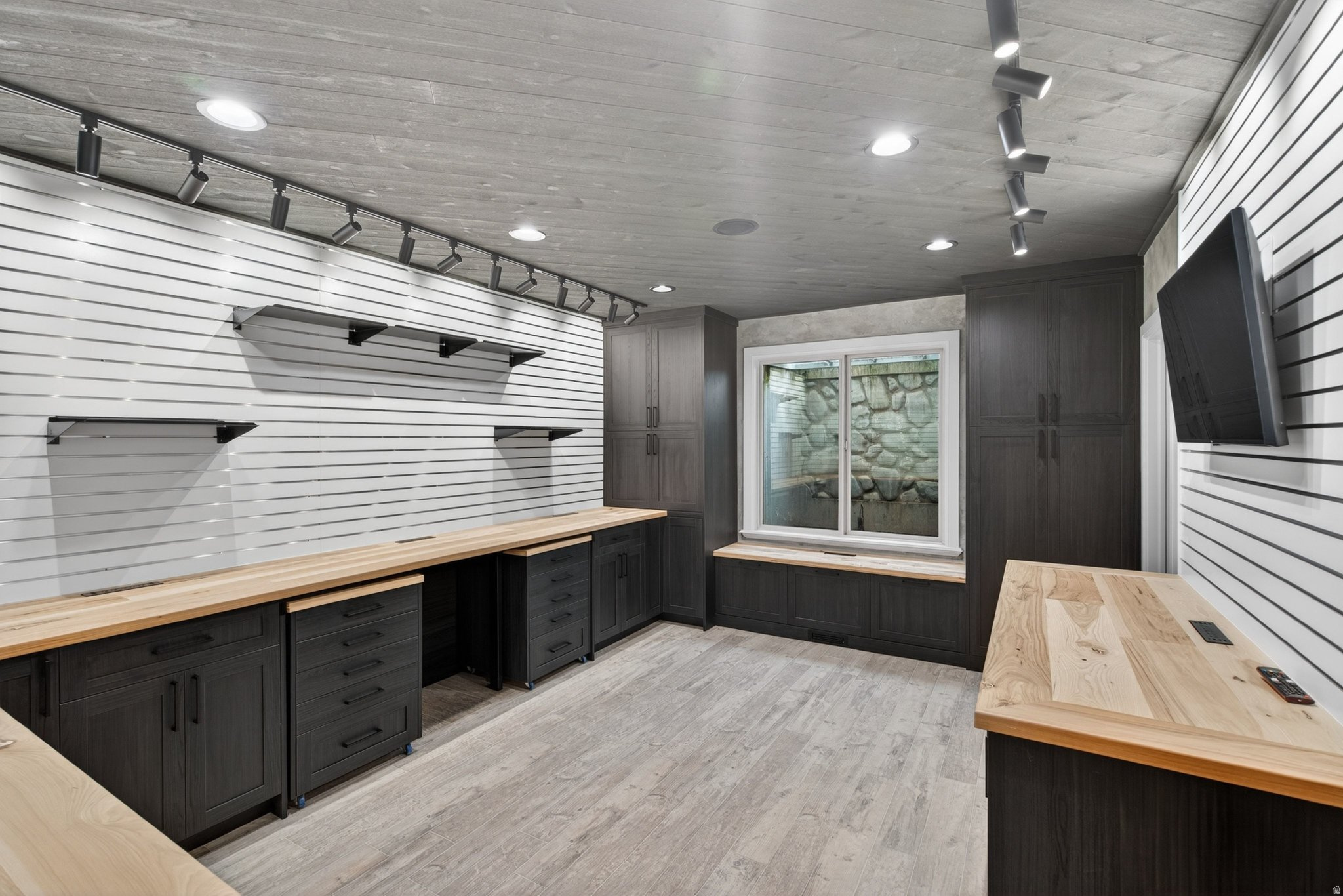 HEALEY HEIGHTS - Residential