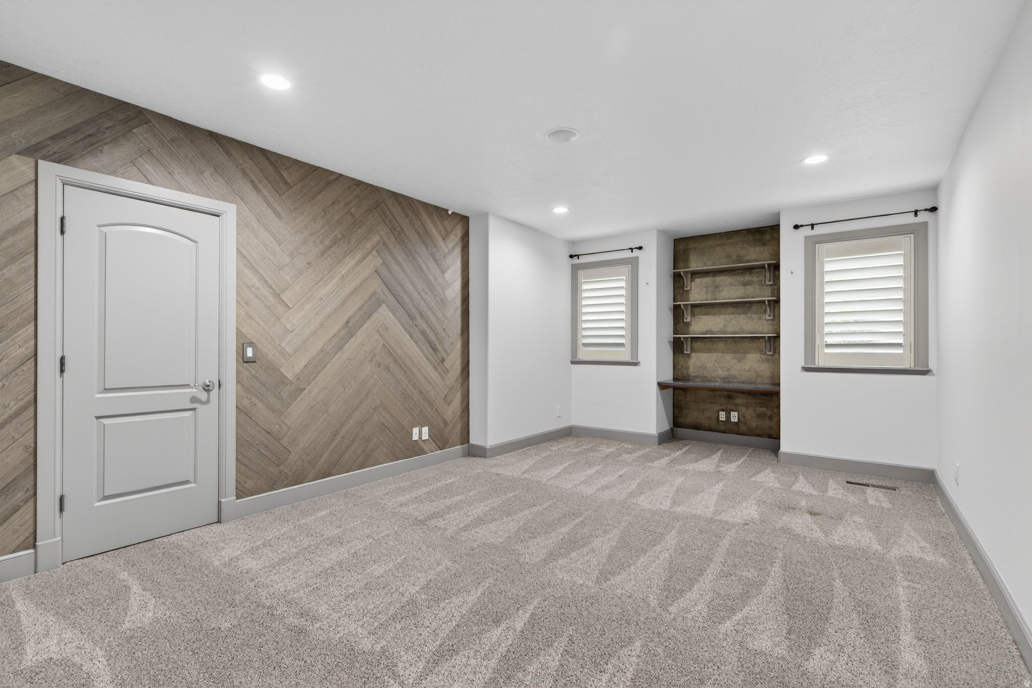 HEALEY HEIGHTS - Residential