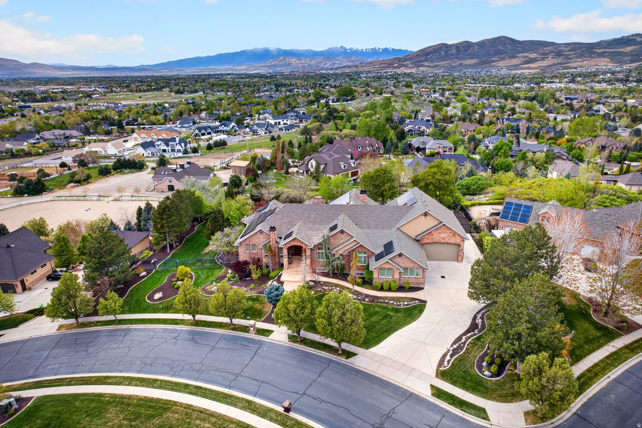 HEALEY HEIGHTS - Residential