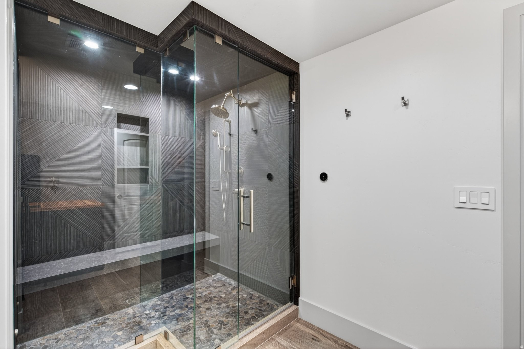 HEALEY HEIGHTS - Residential