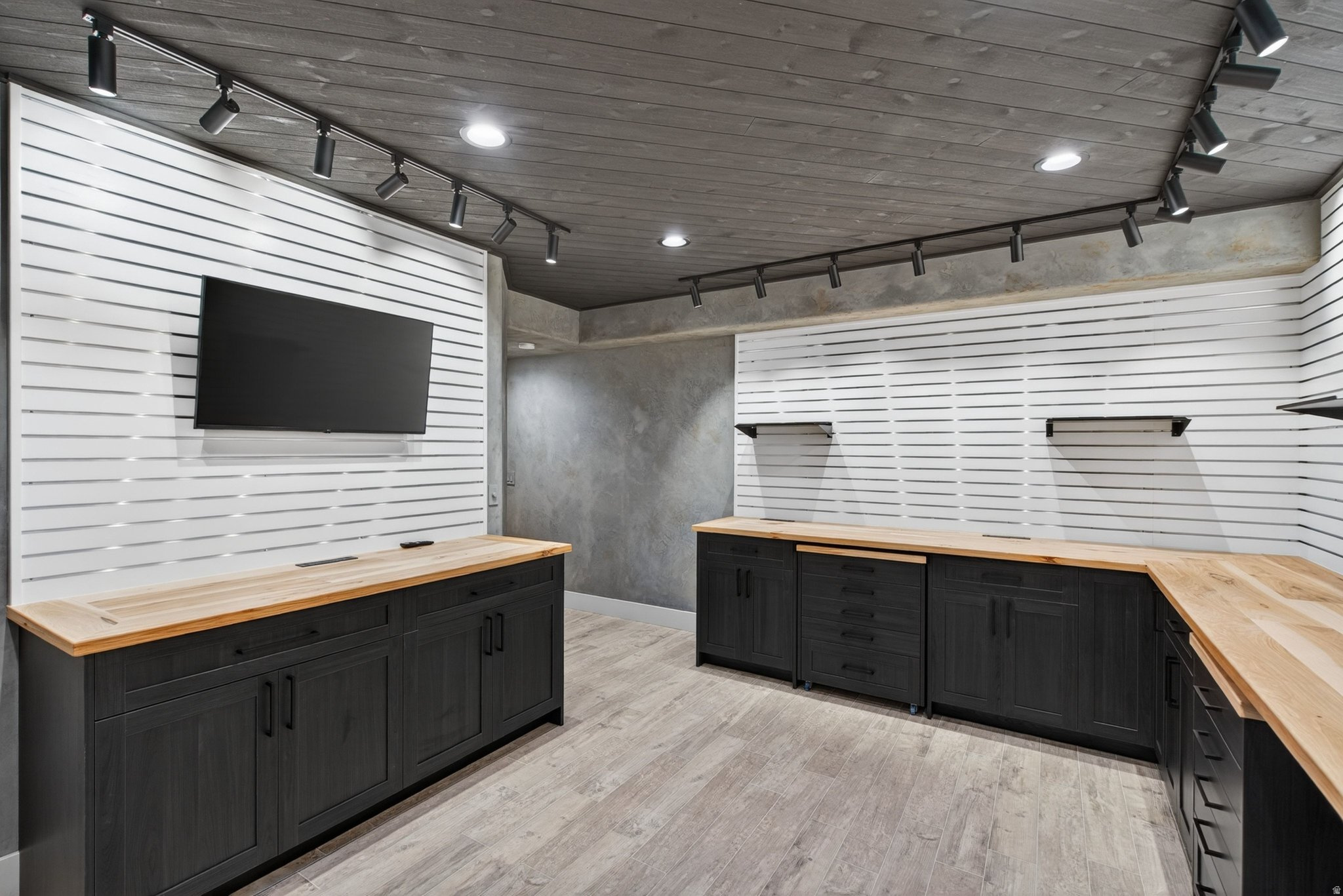 HEALEY HEIGHTS - Residential