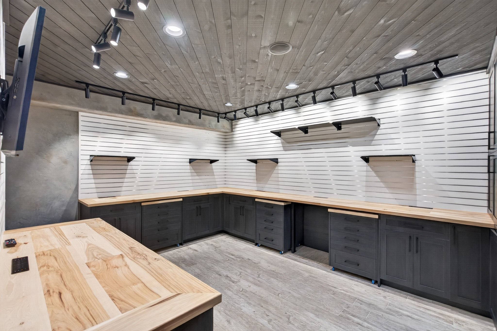 HEALEY HEIGHTS - Residential