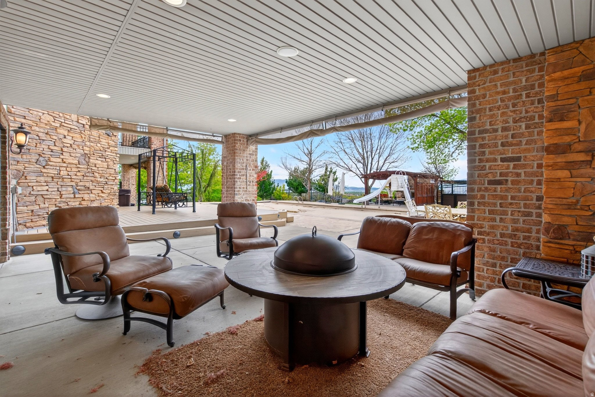 HEALEY HEIGHTS - Residential